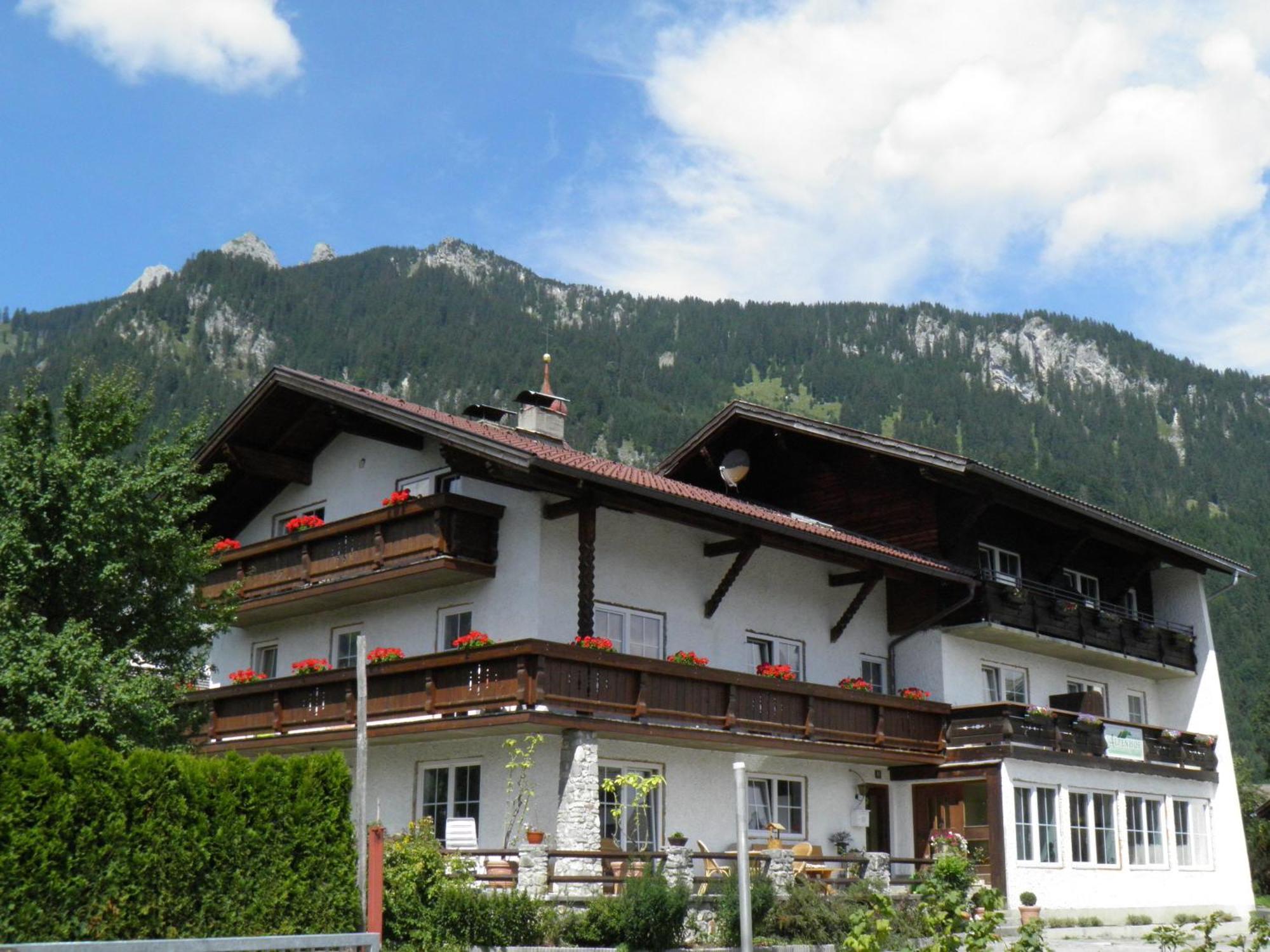 Alpenhof Waengle Lejlighedshotel Reutte Eksteriør billede