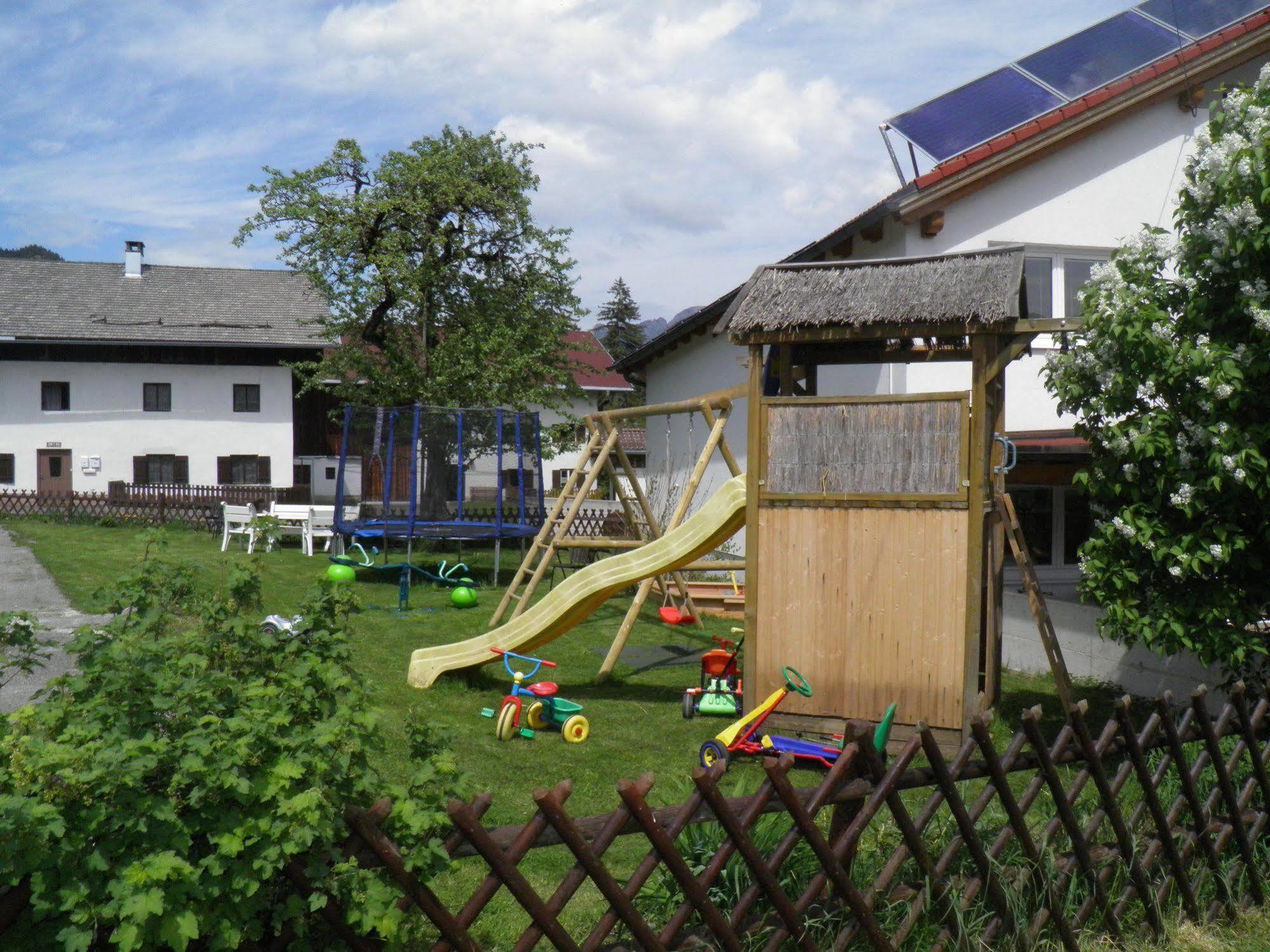 Alpenhof Waengle Lejlighedshotel Reutte Eksteriør billede